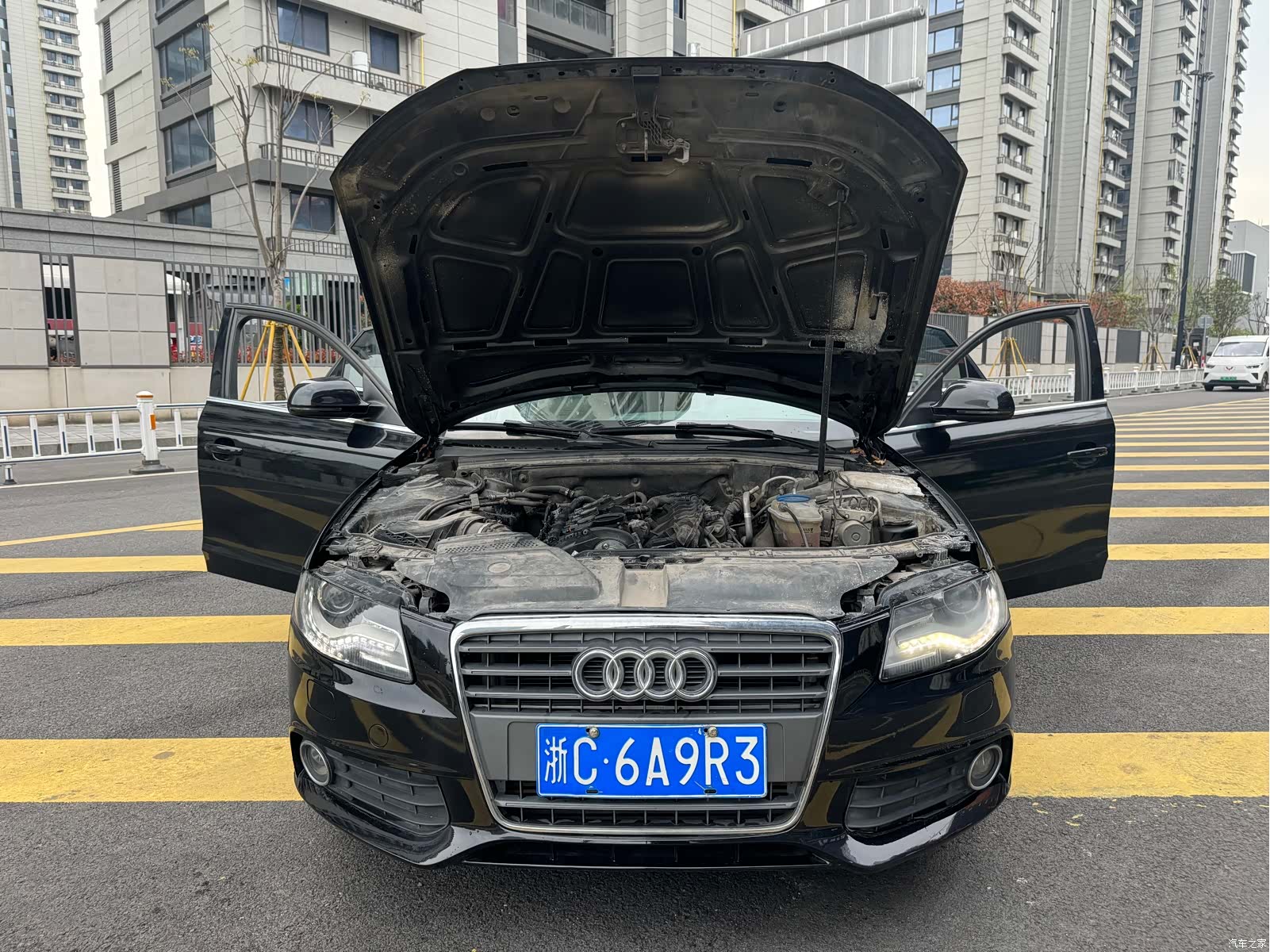 Audi A4L, 2011 16