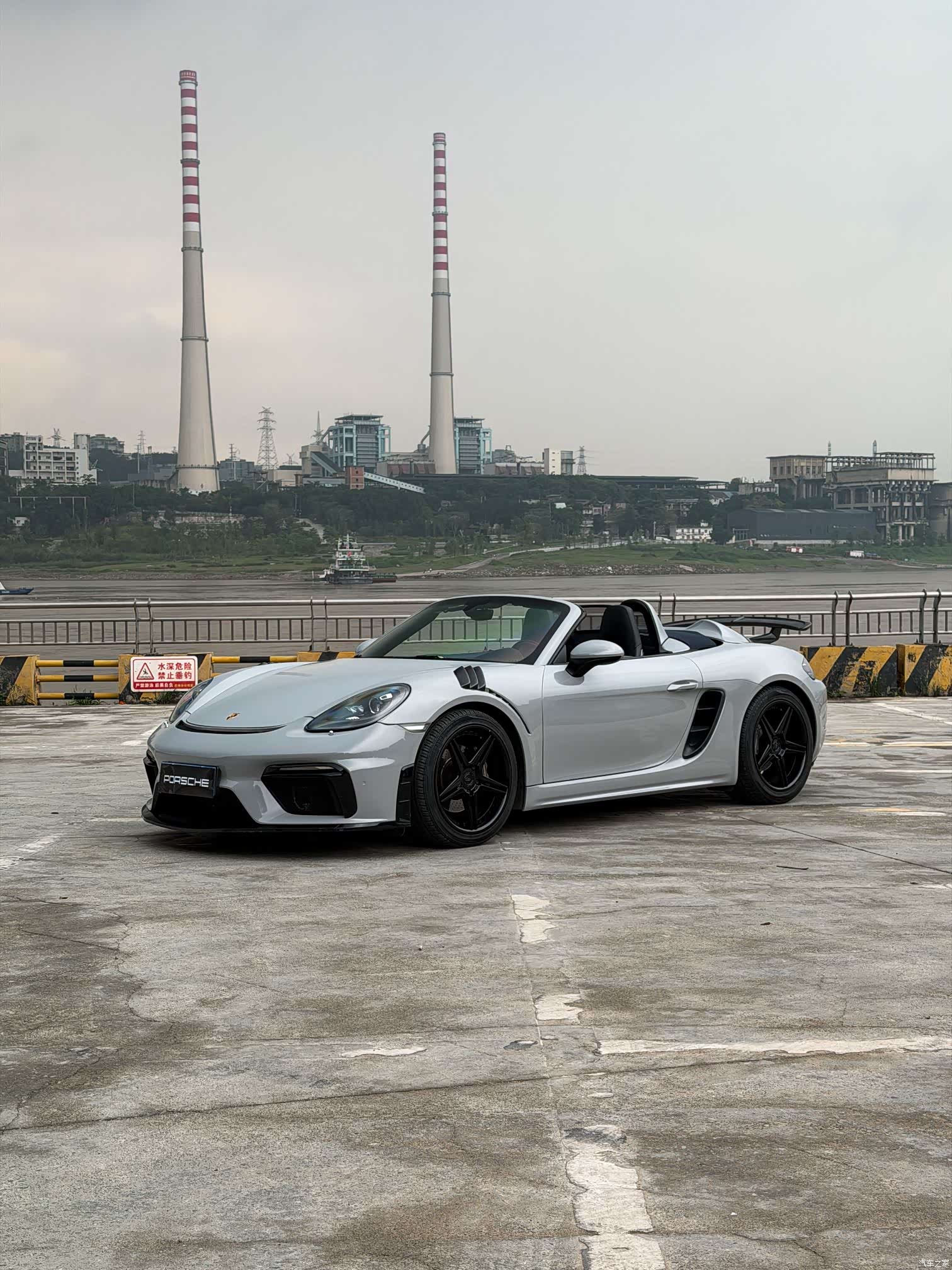 Porsche Boxster, 2018 все фото