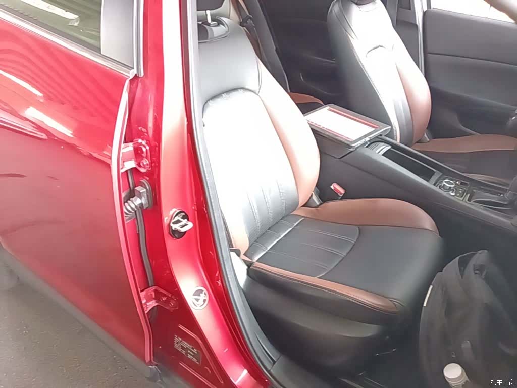 Mazda CX-4, 2019 25
