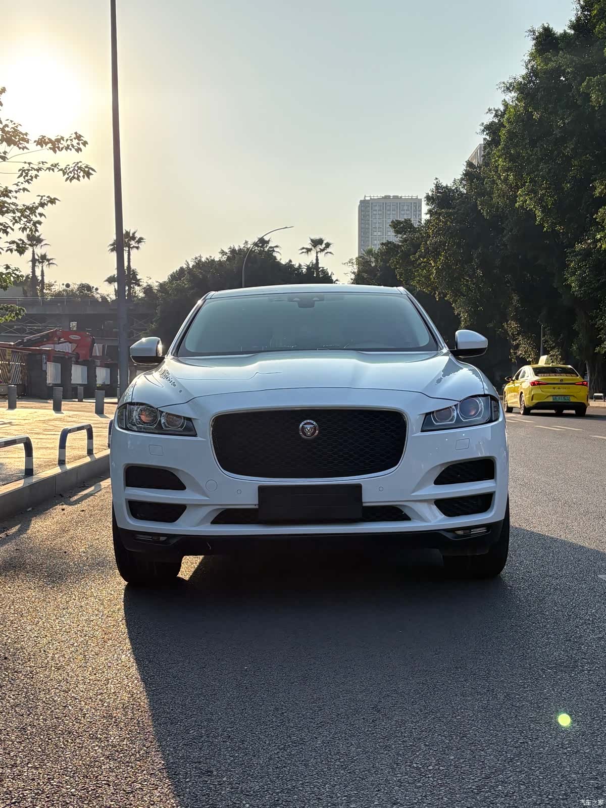 Jaguar F-PACE, 2018 2