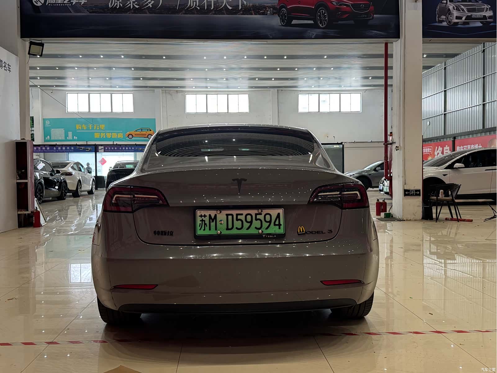 Tesla Model 3, 2020 все фото
