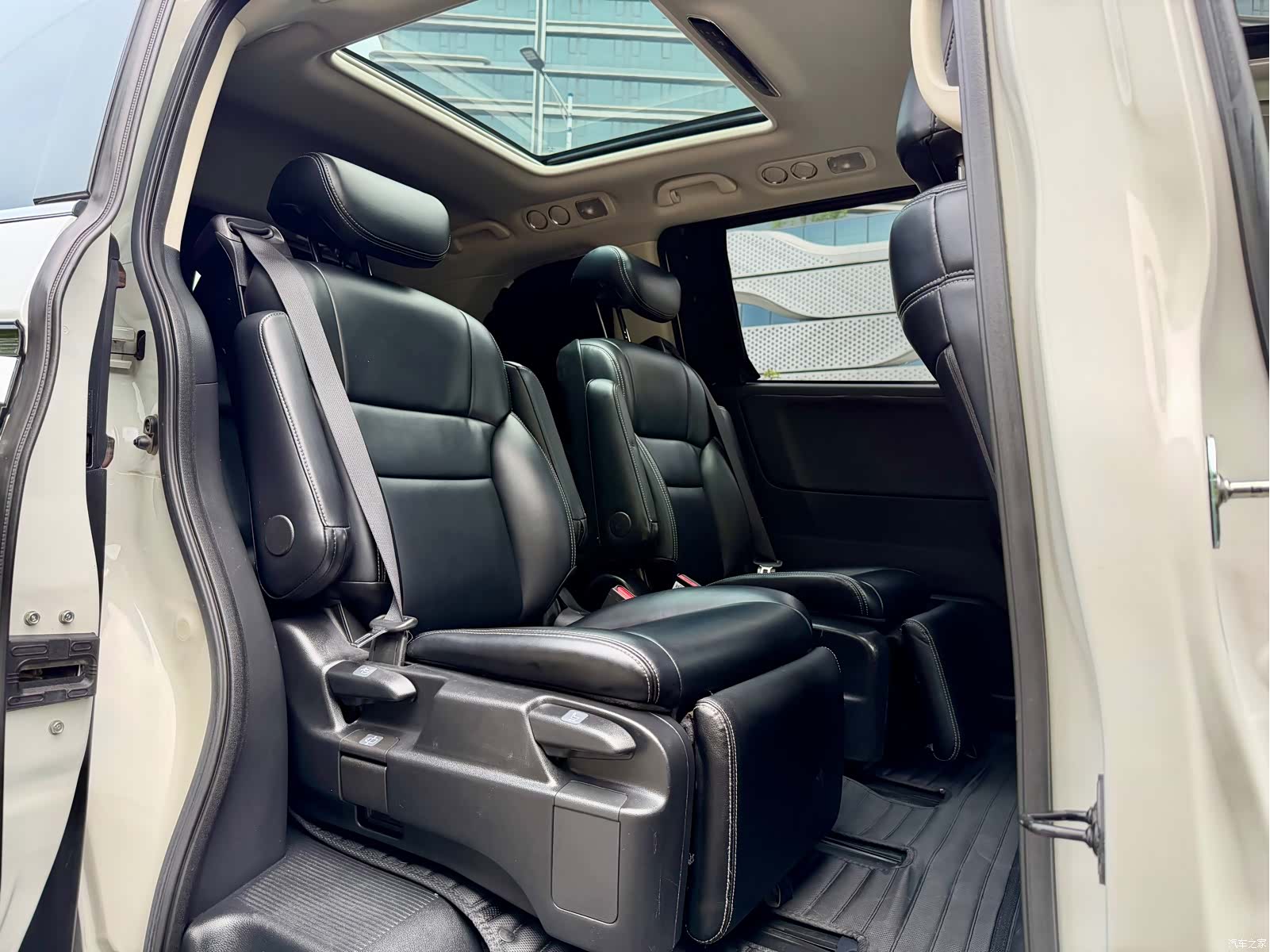 Honda Elysion, 2019 24
