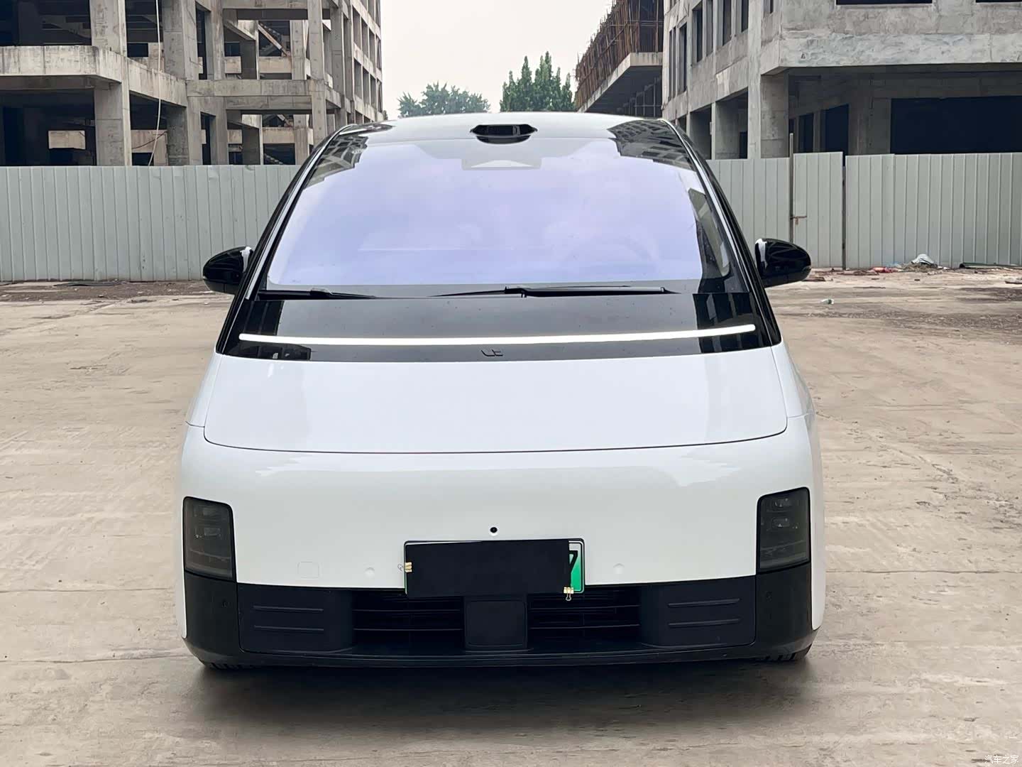 Li Auto MEGA, 2025 2