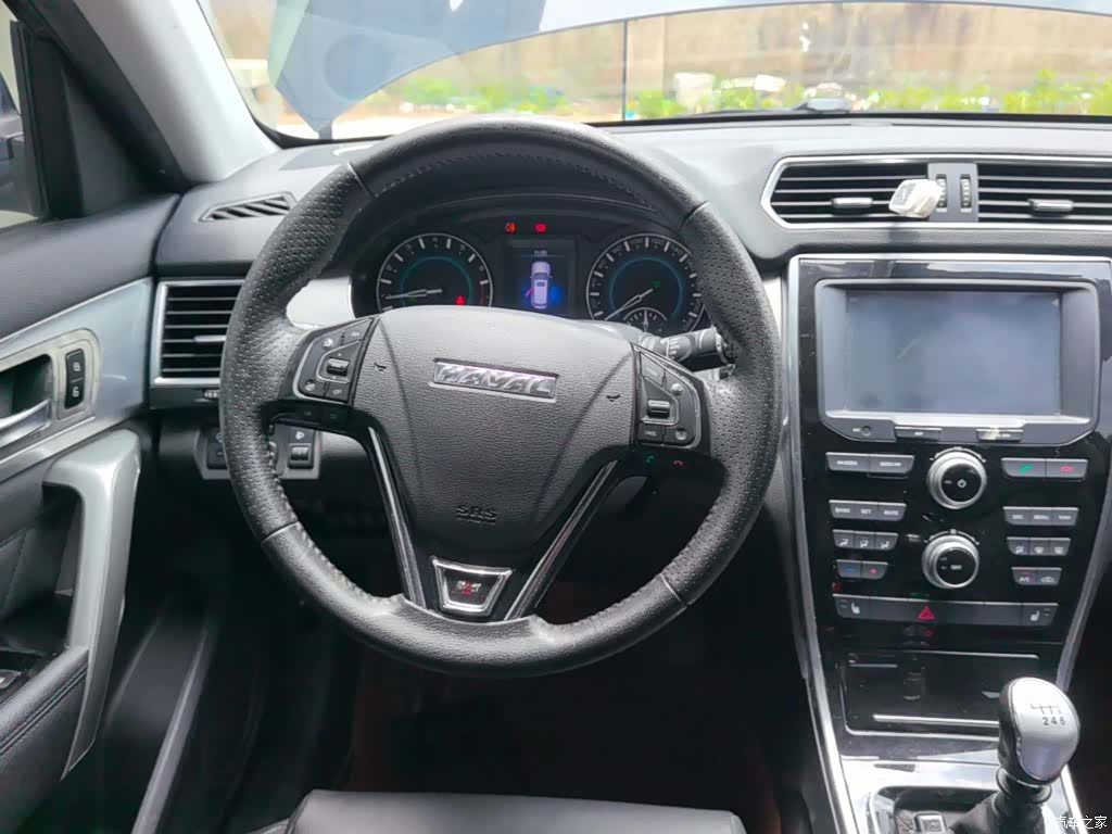 Haval H2, 2015 11