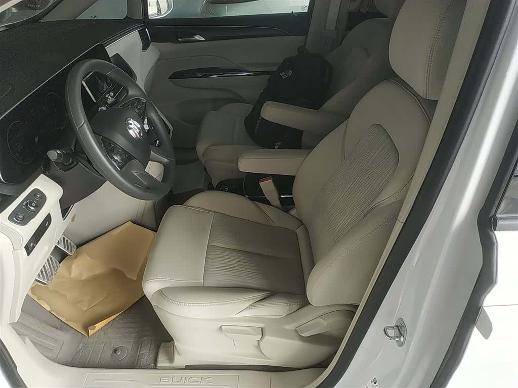 Buick GL8, 2022 15