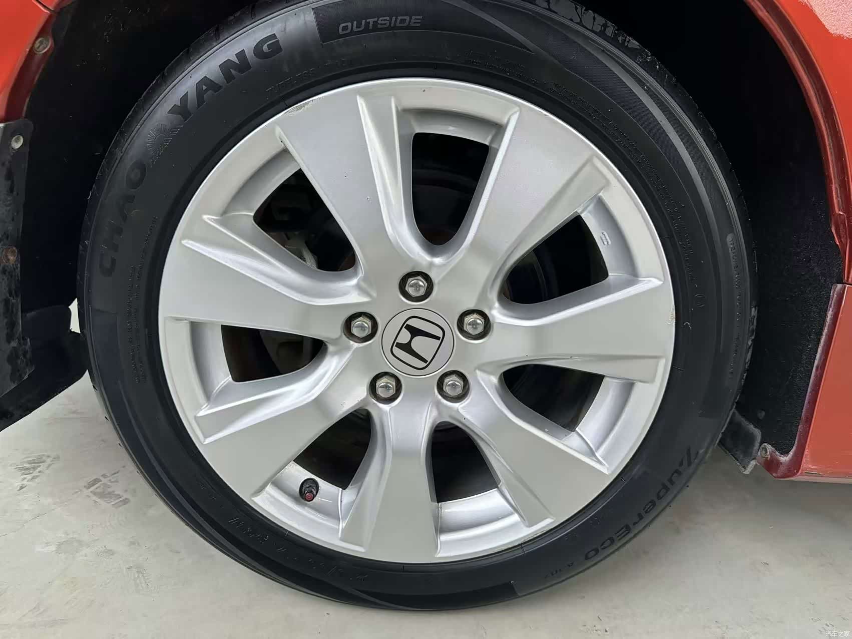 Honda Jade, 2016 13