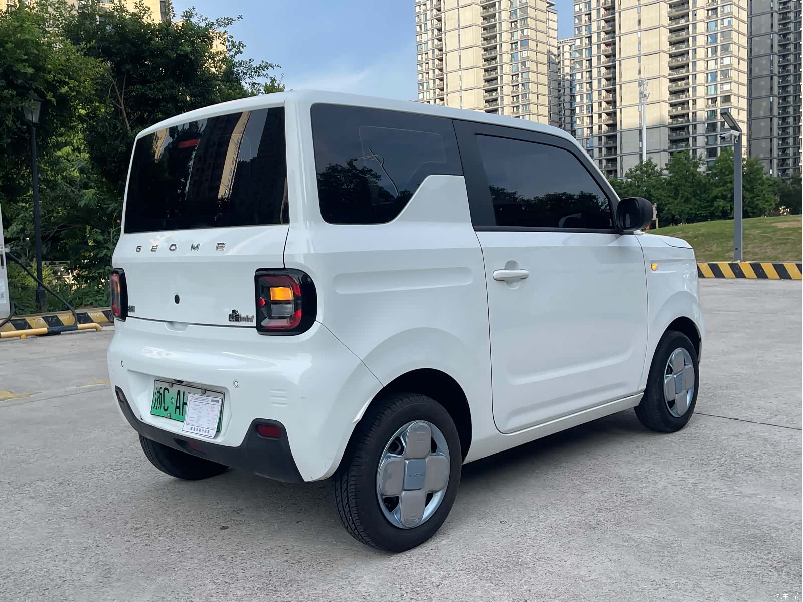 Geely Panda, 2023 4