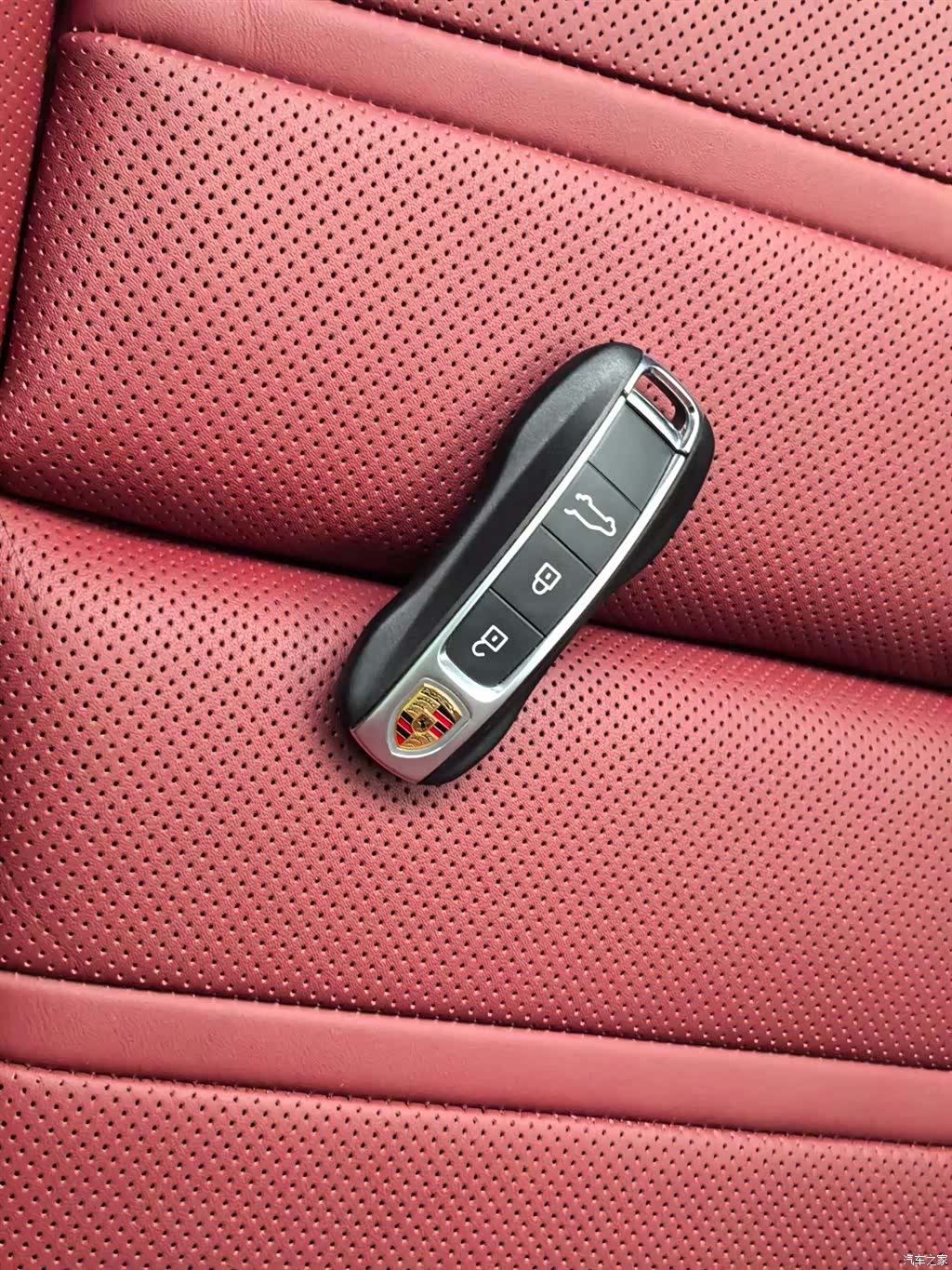 Porsche Cayenne, 2025 8