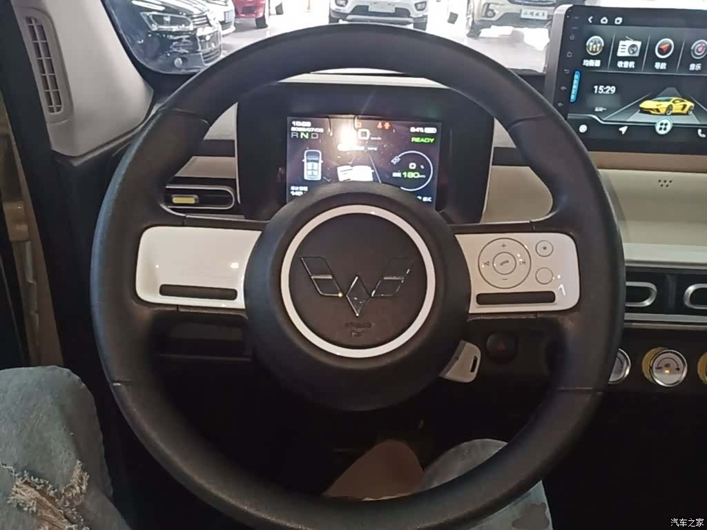 Wuling MINIEV, 2024 11