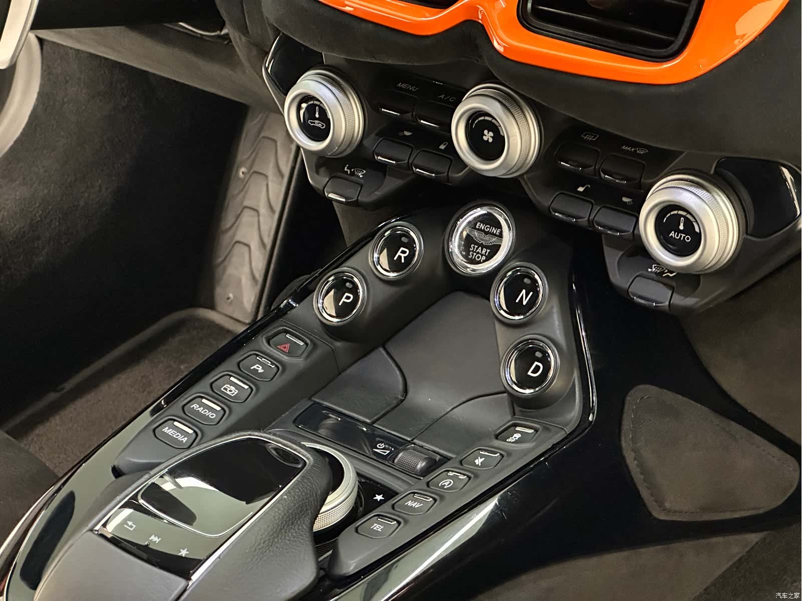 Aston Martin Vantage, 2019 17