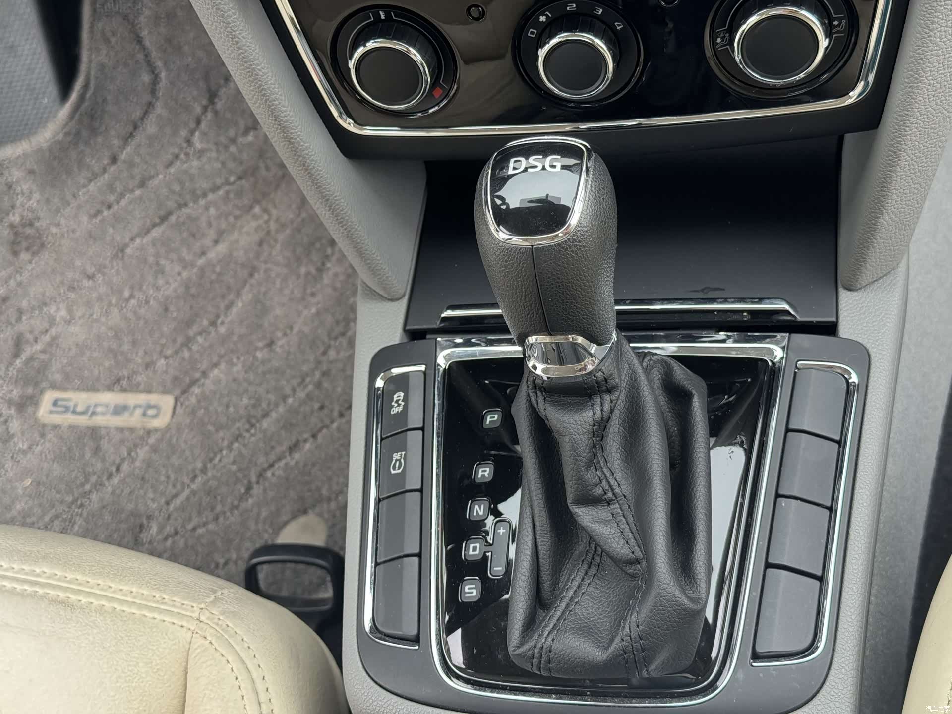 Skoda Superb, 2013 24