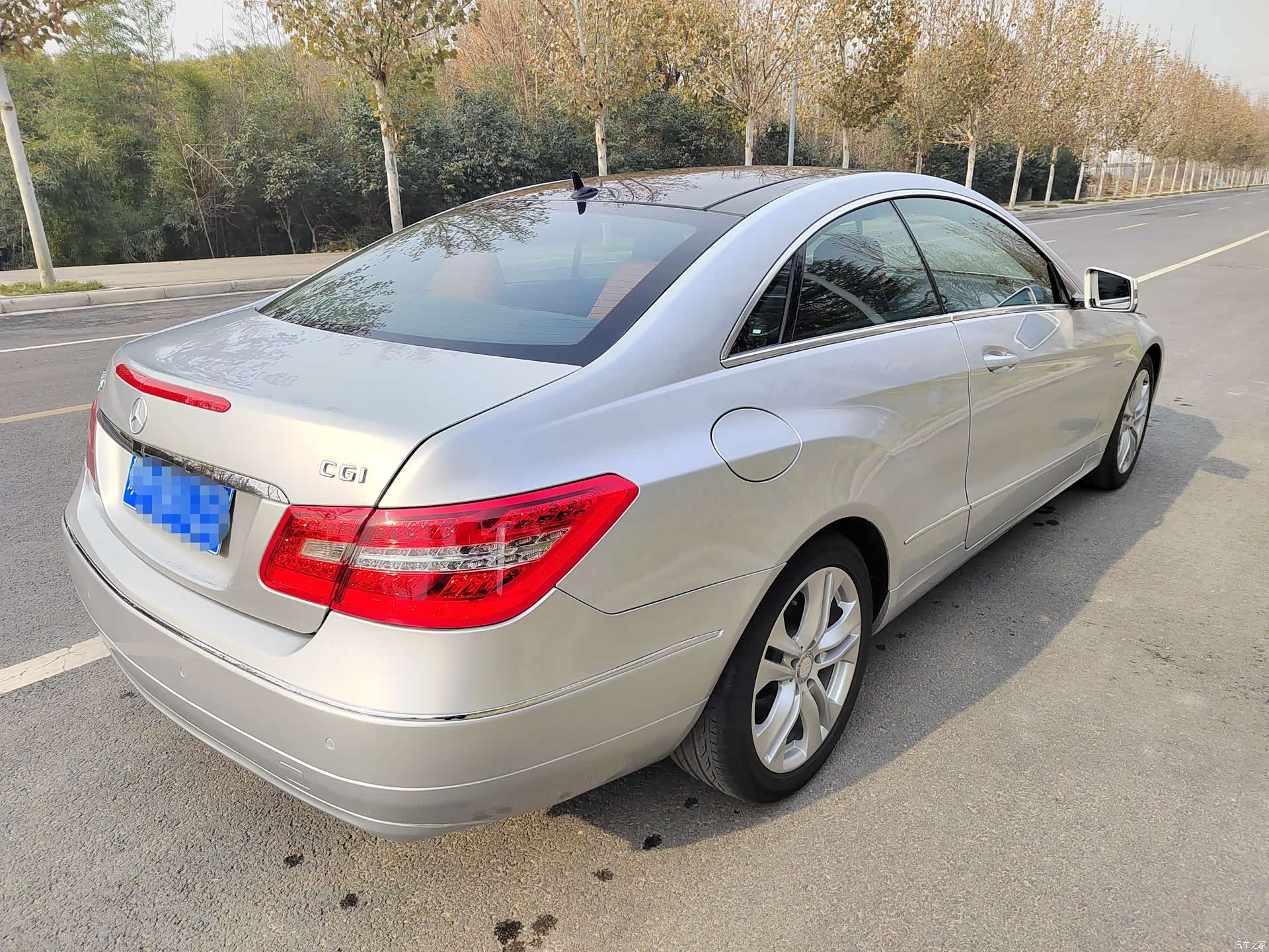 Mercedes-Benz E-Class, 2011 4