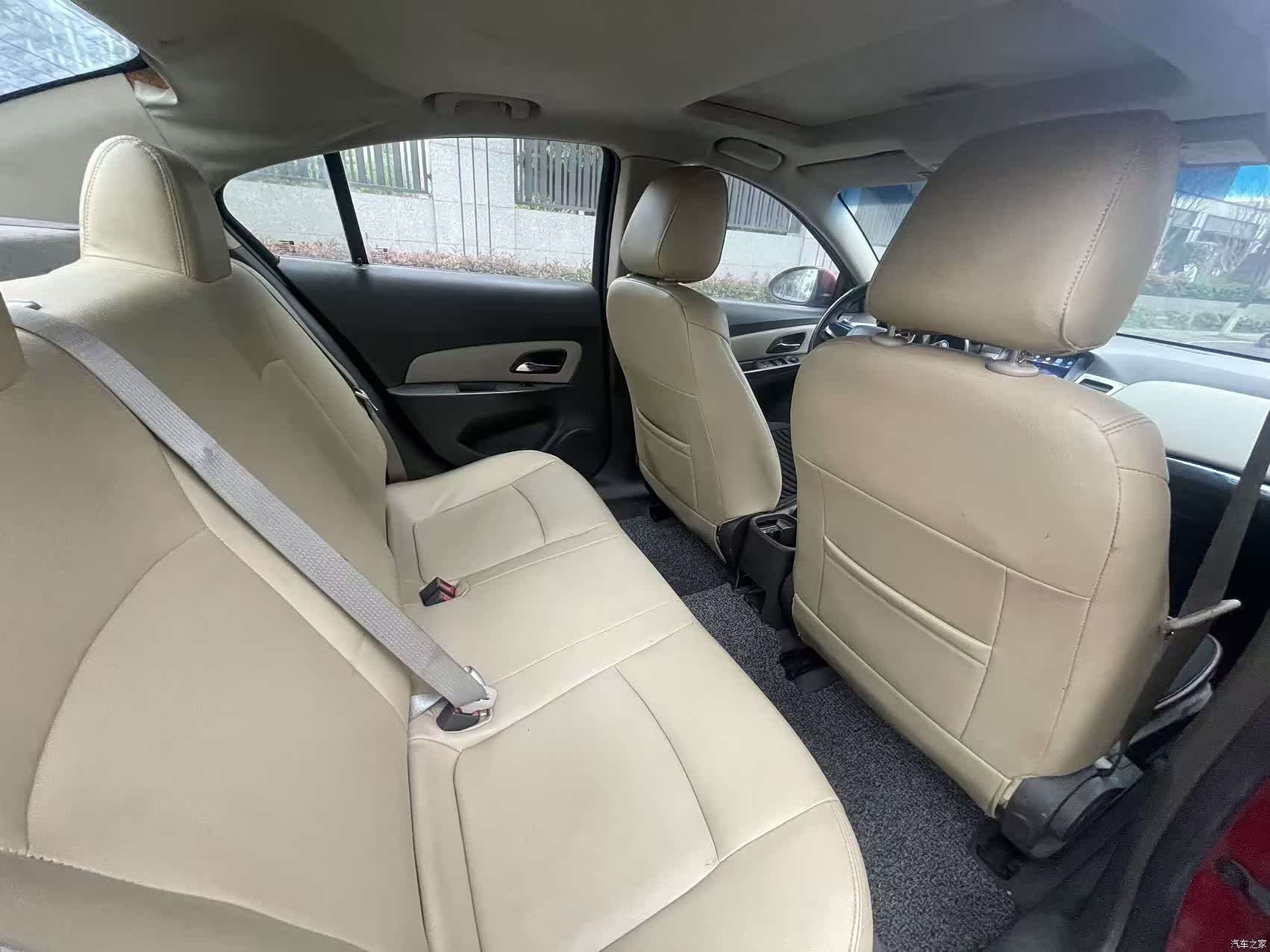 Chevrolet SE, 2015 13