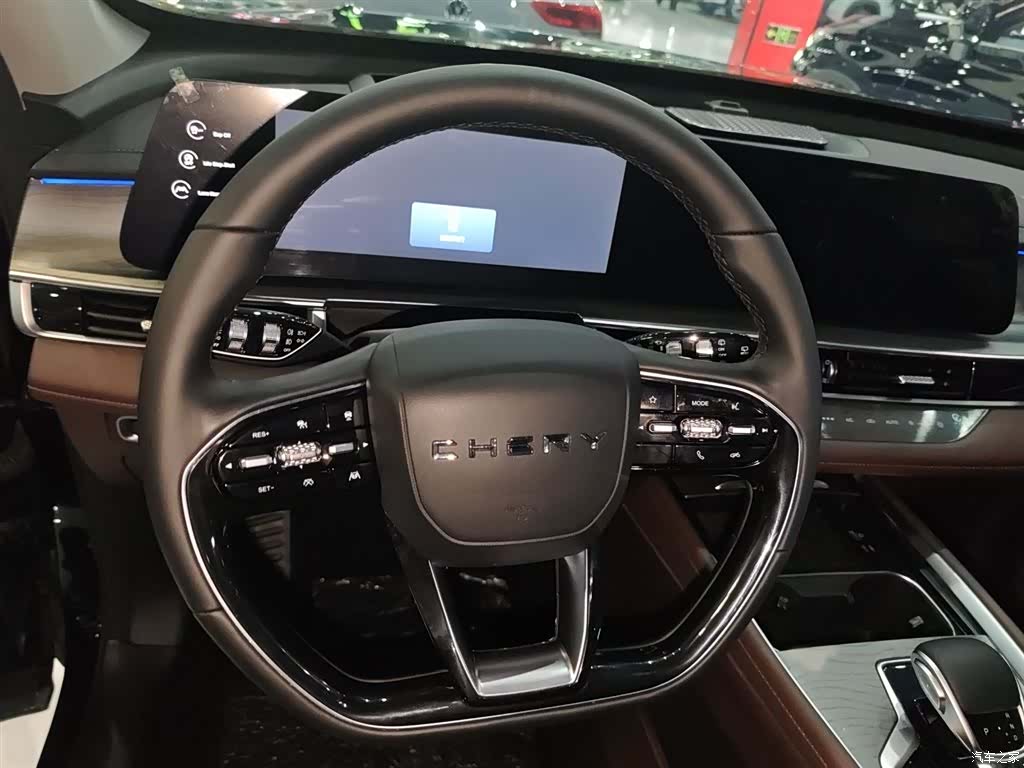Chery Tiggo 8, 2024 4