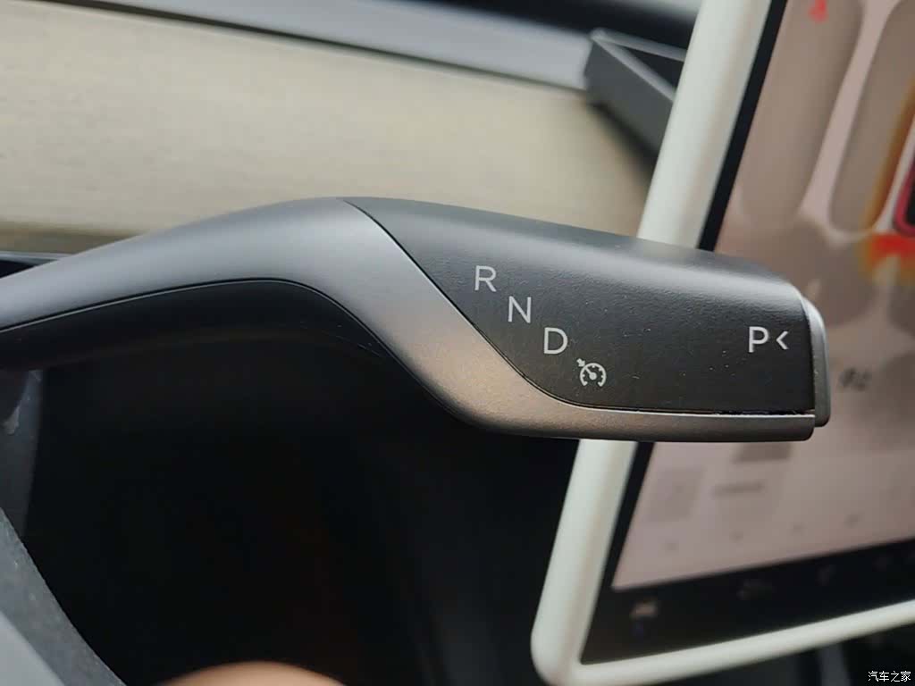 Tesla Model Y, 2022 14