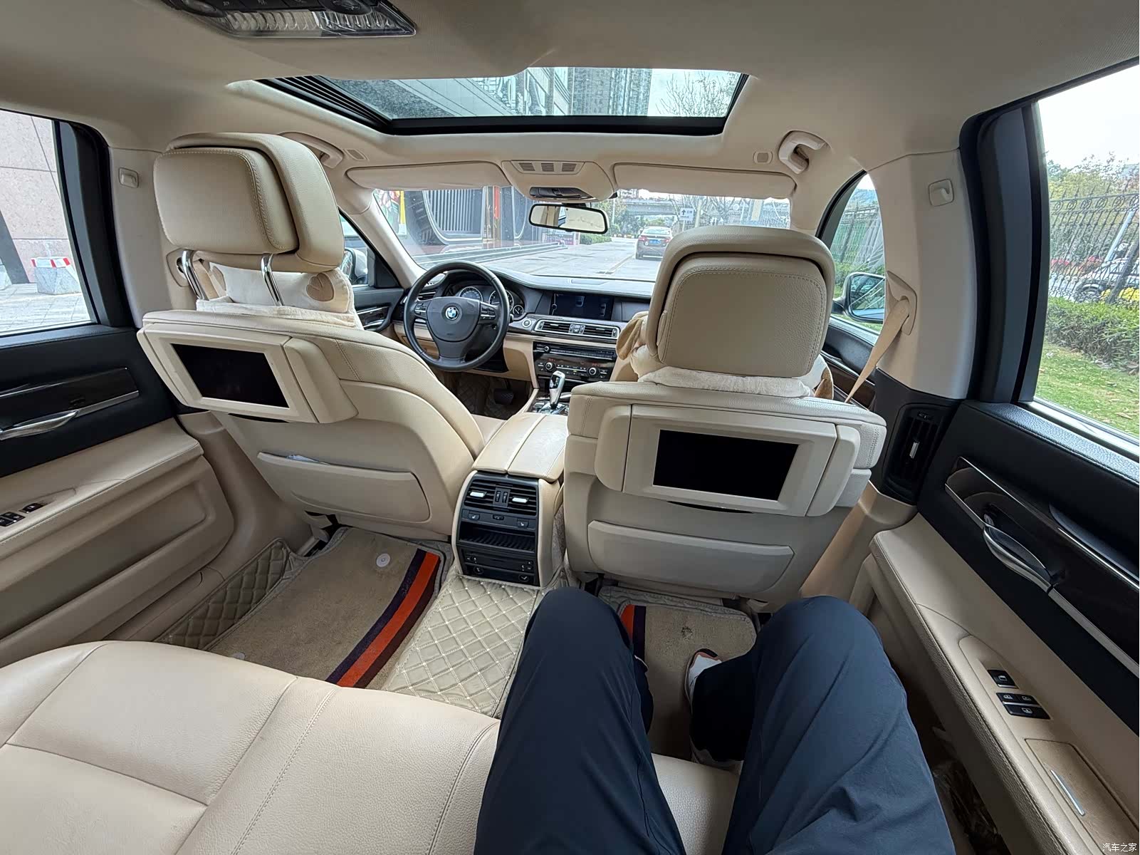 BMW 7 Series, 2011 17