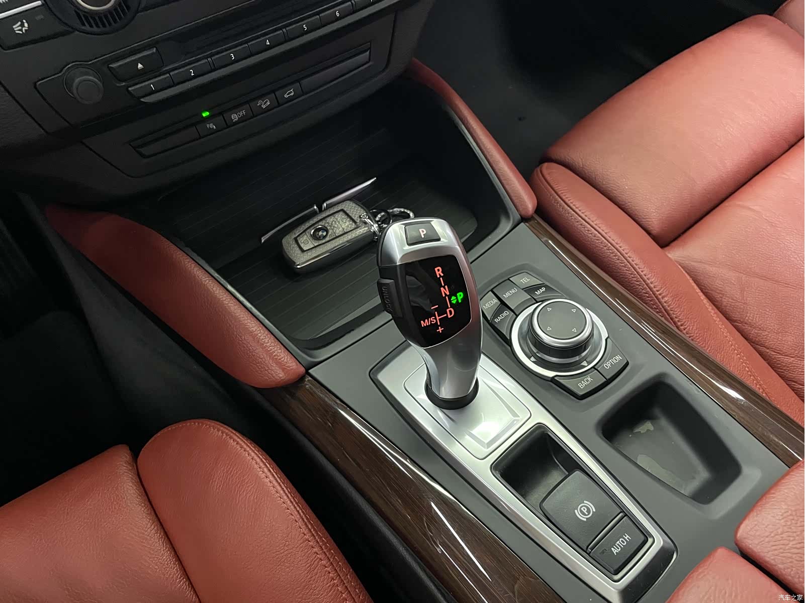 BMW X6, 2013 26