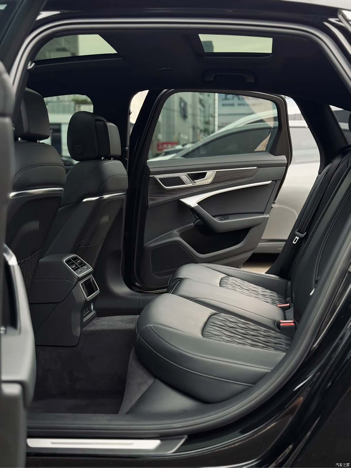 Audi A6L, 2026 9