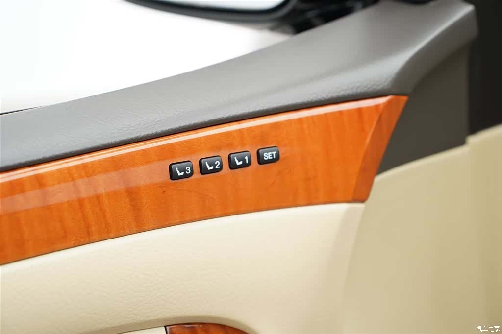 Toyota Crown, 2007 8
