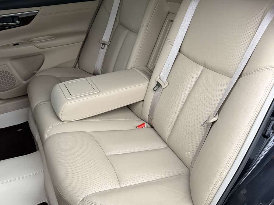 Nissan Altima 2013, фото 12