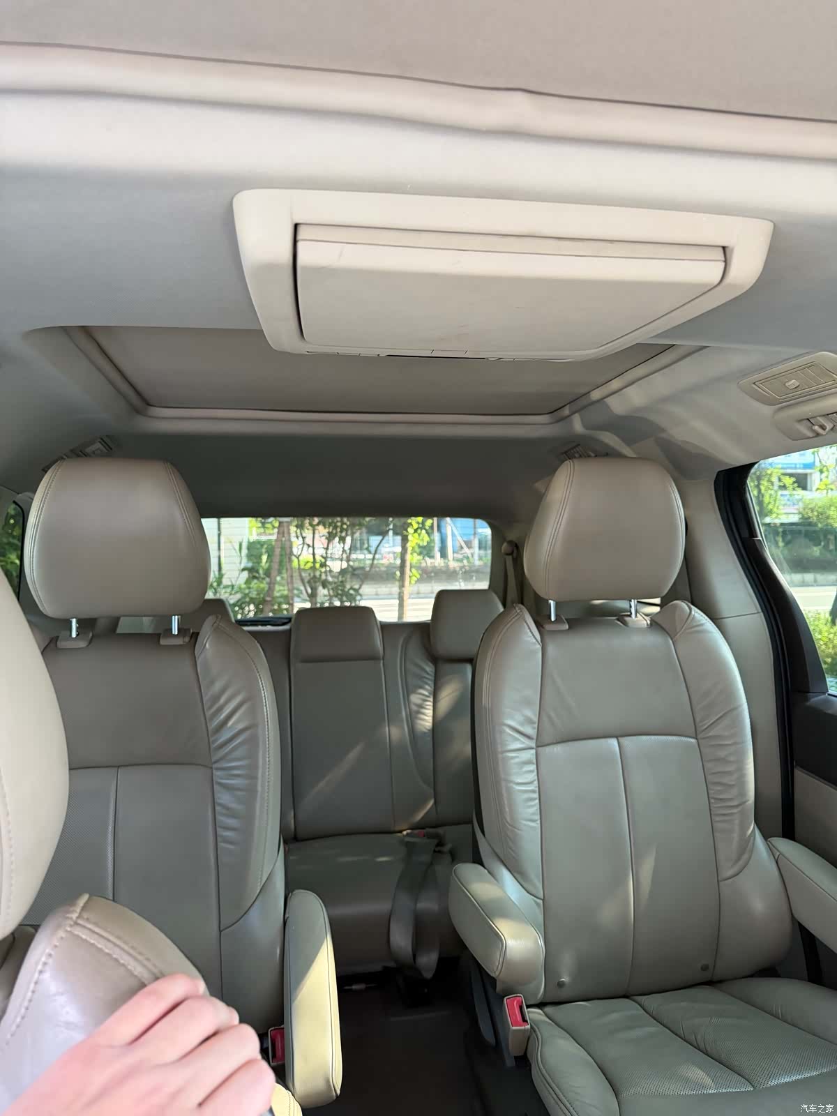 Buick GL8, 2013 4