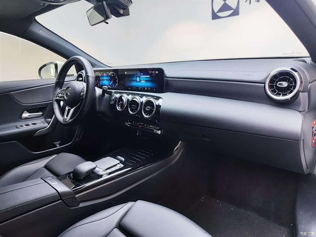 Mercedes-Benz A-Class, 2021 12