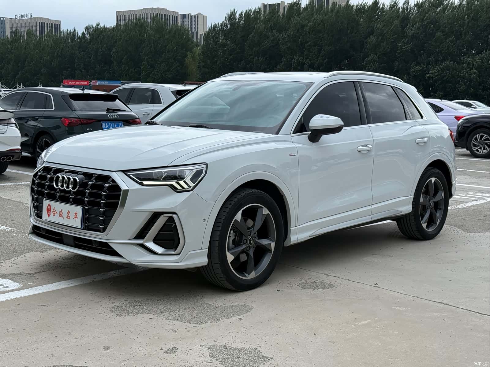 Audi Q3, 2022 1