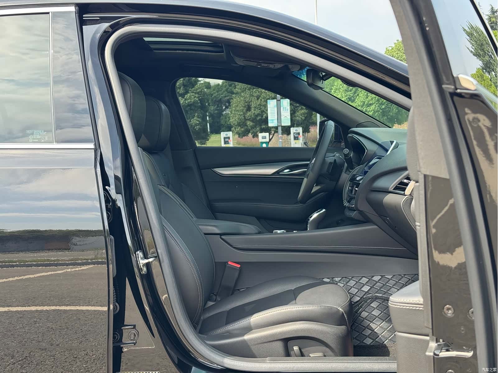 Cadillac CT5, 2023 14