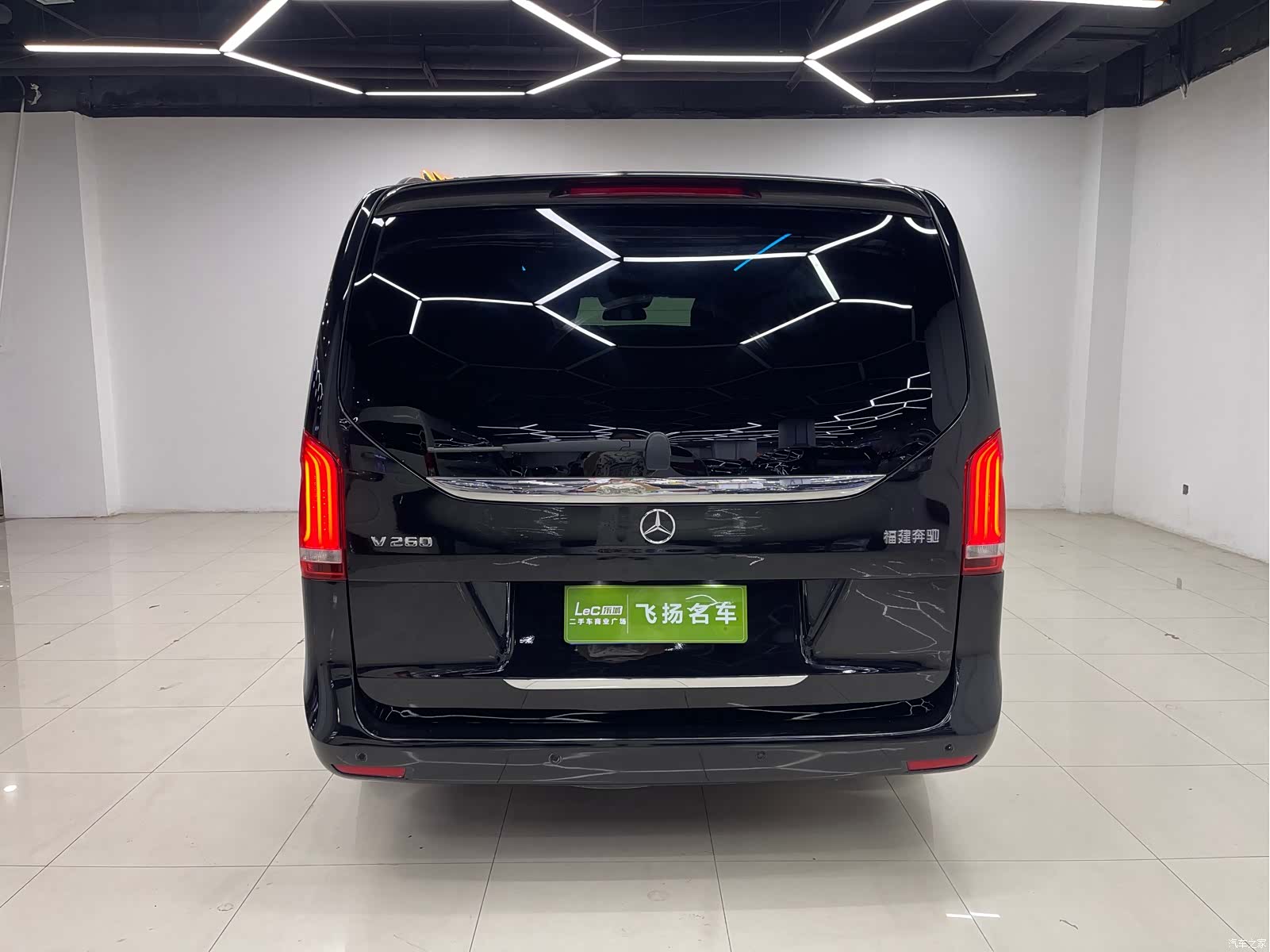 Mercedes-Benz V-Class, 2020 19