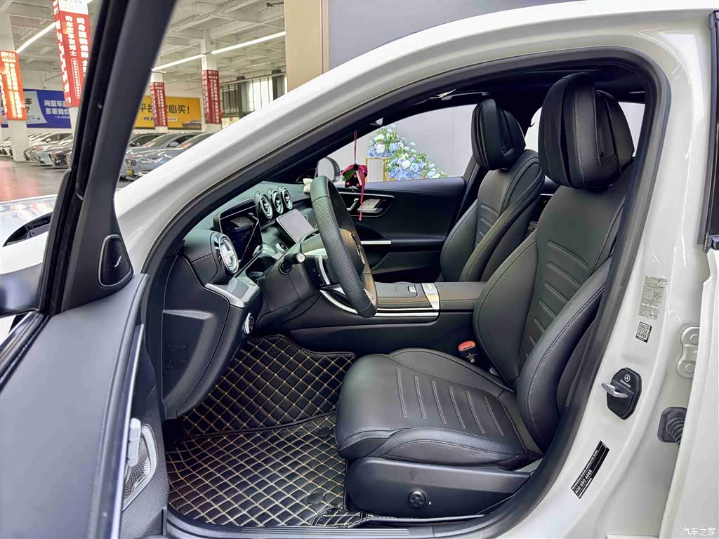 Mercedes-Benz C-Class, 2024 все фото