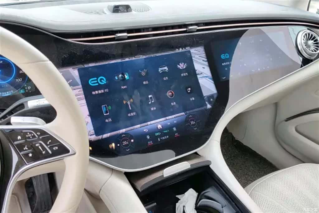 Mercedes-Benz EQS, 2024 7
