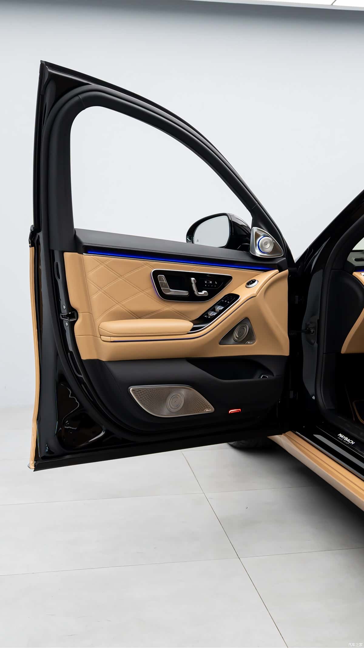 Maybach S-Class, 2023 6