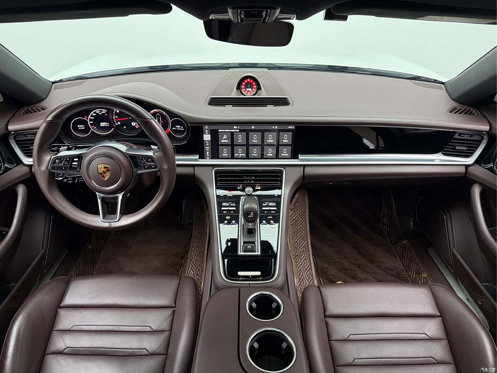 Porsche Panamera, 2020 11