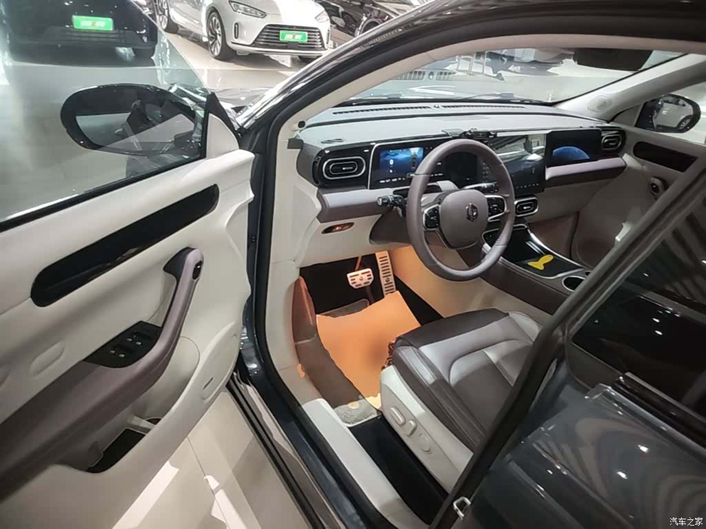 Leapmotor C11, 2023 16