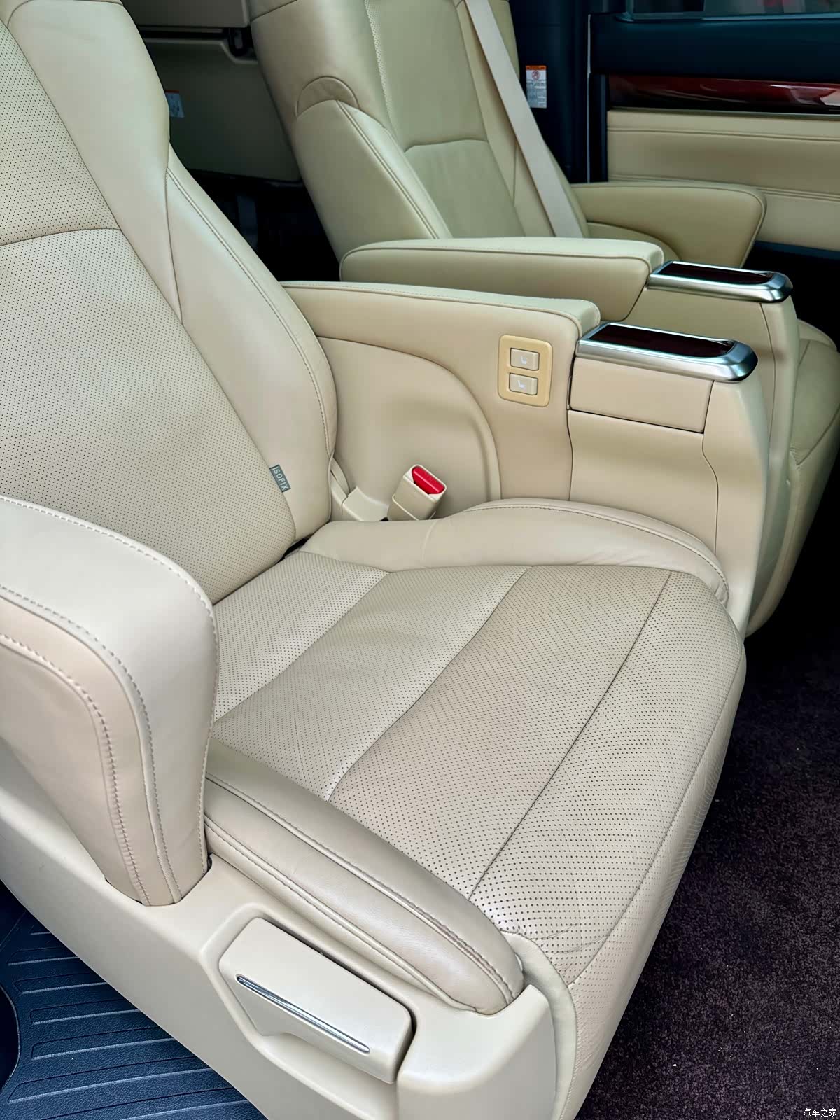 Toyota Alphard, 2016 54
