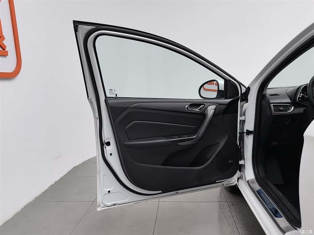 Chery 5, 2016 8