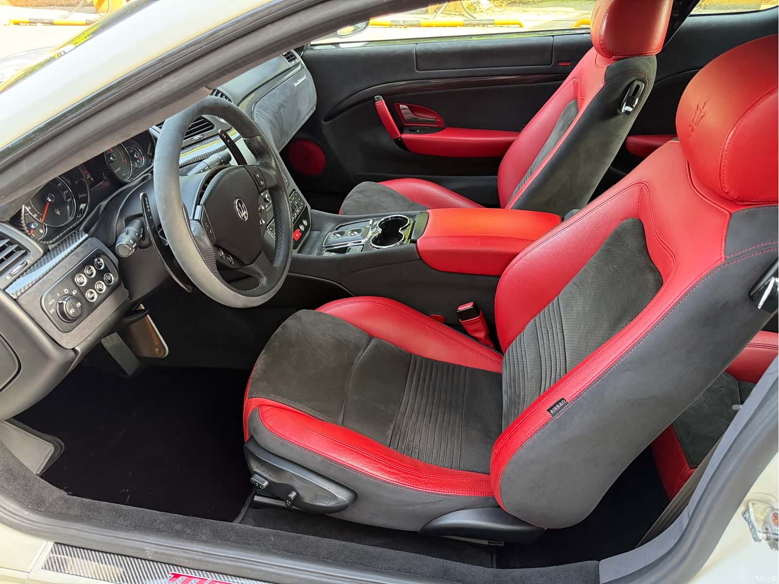 Maserati GranTurismo, 2011 9