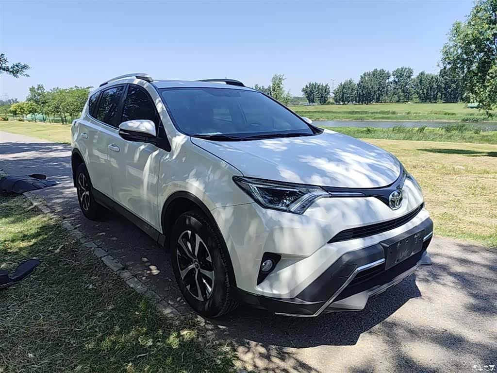 Toyota RAV4, 2019 4