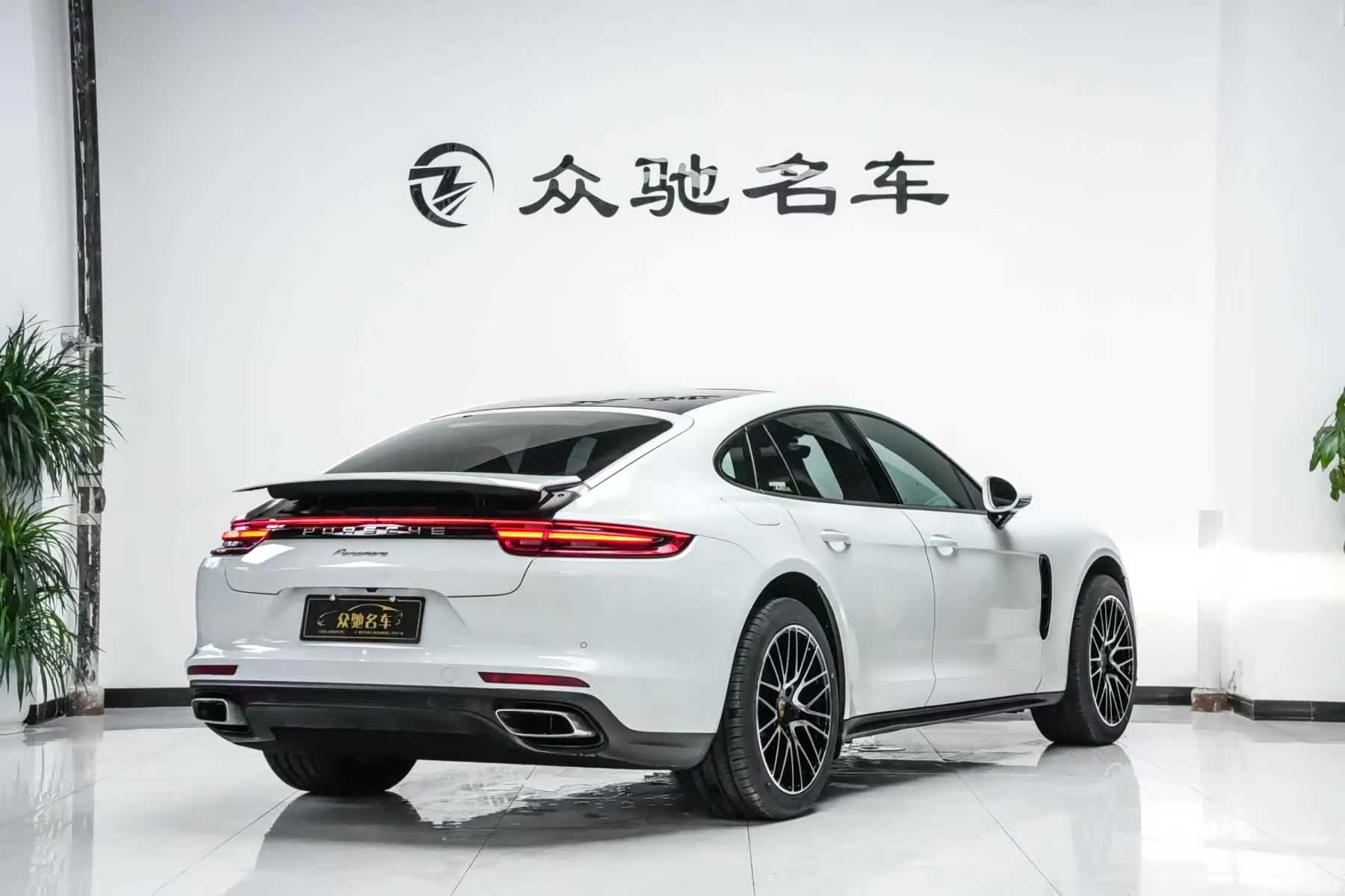 Porsche Panamera, 2019 10