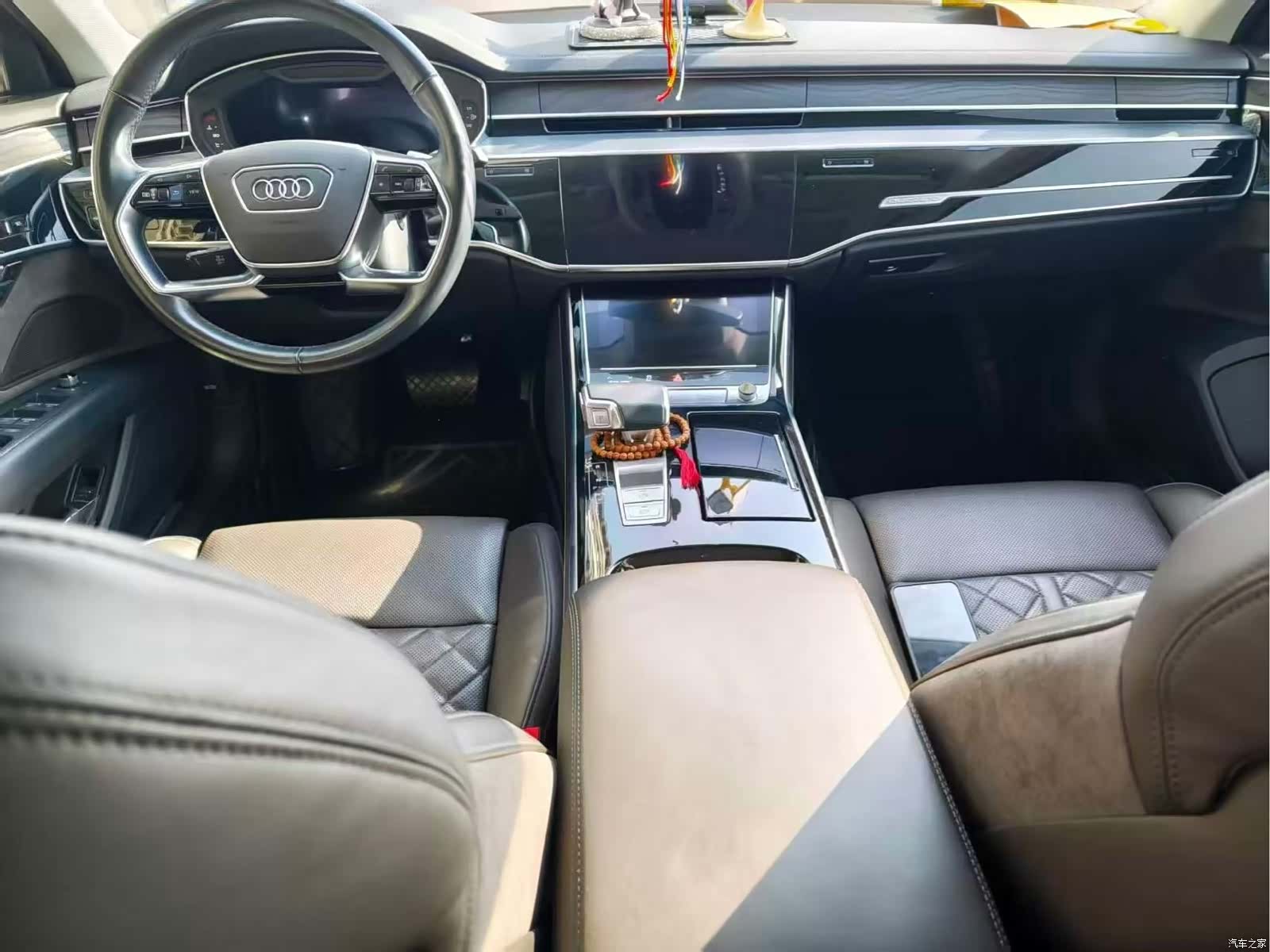 Audi A8L, 2022 2