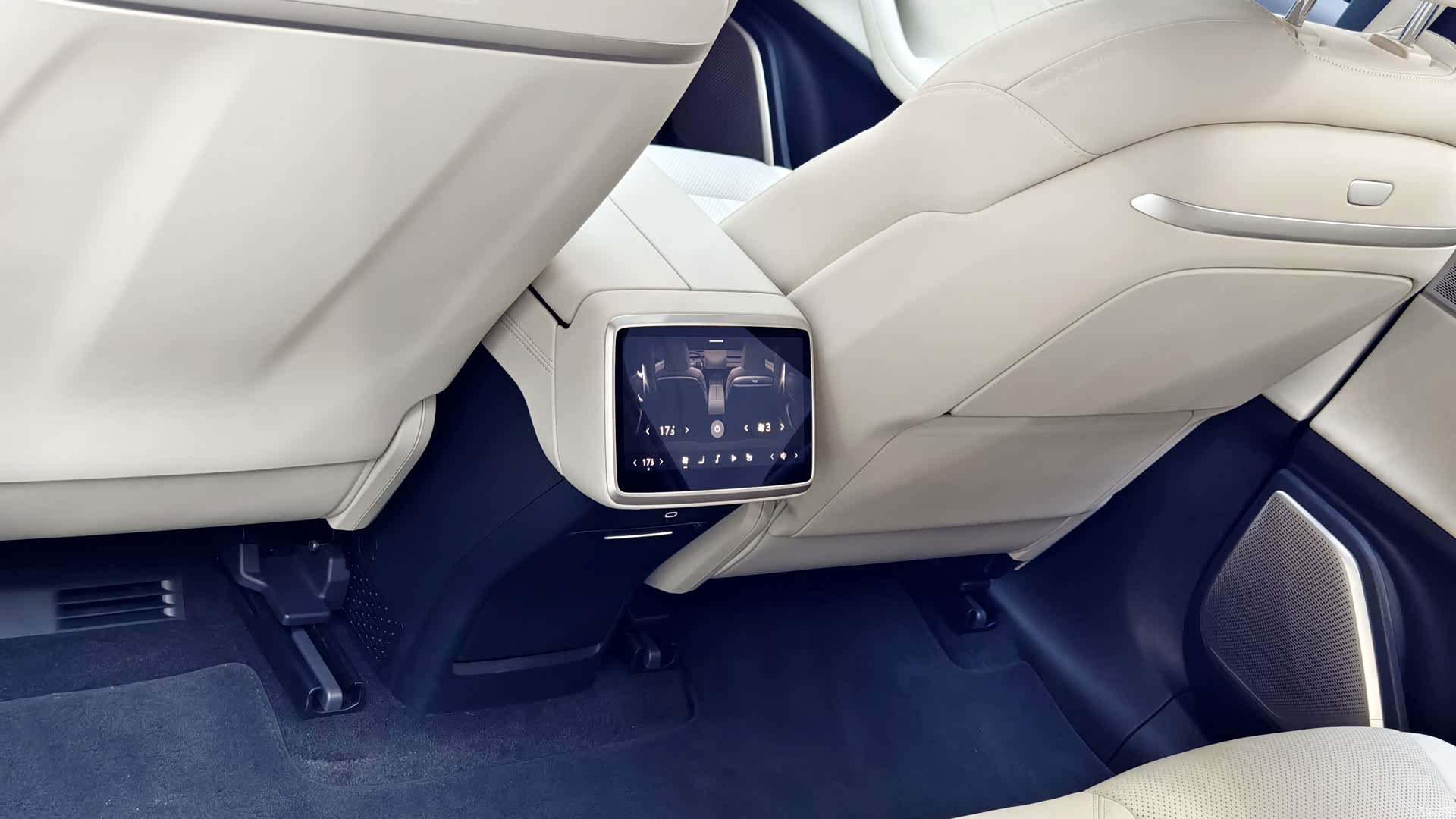 NIO L60, 2025 9
