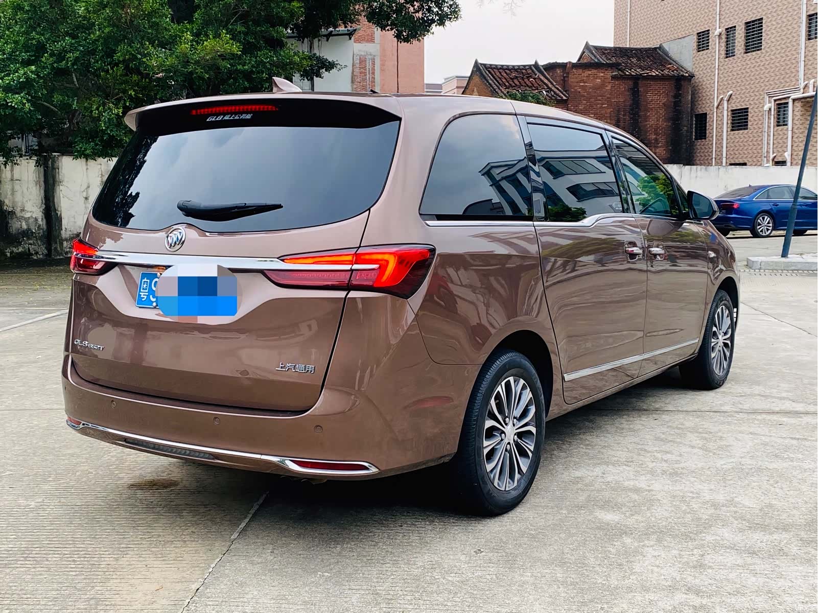 Buick GL8, 2021 2
