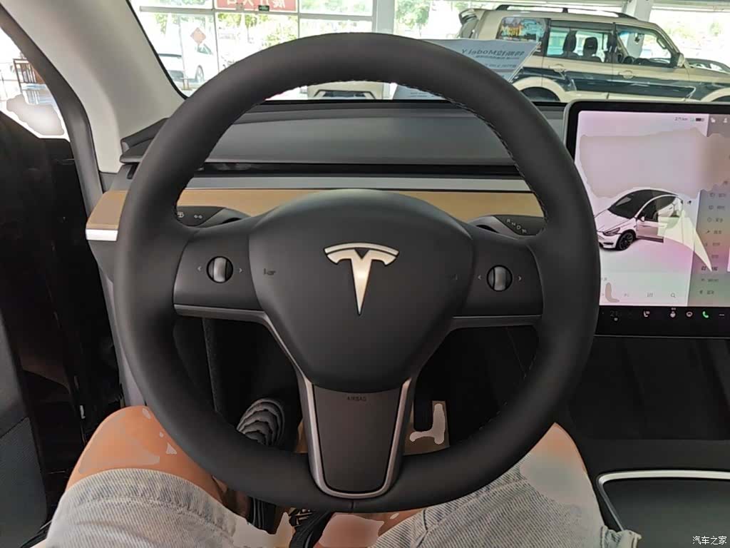 Tesla Model Y, 2021 11
