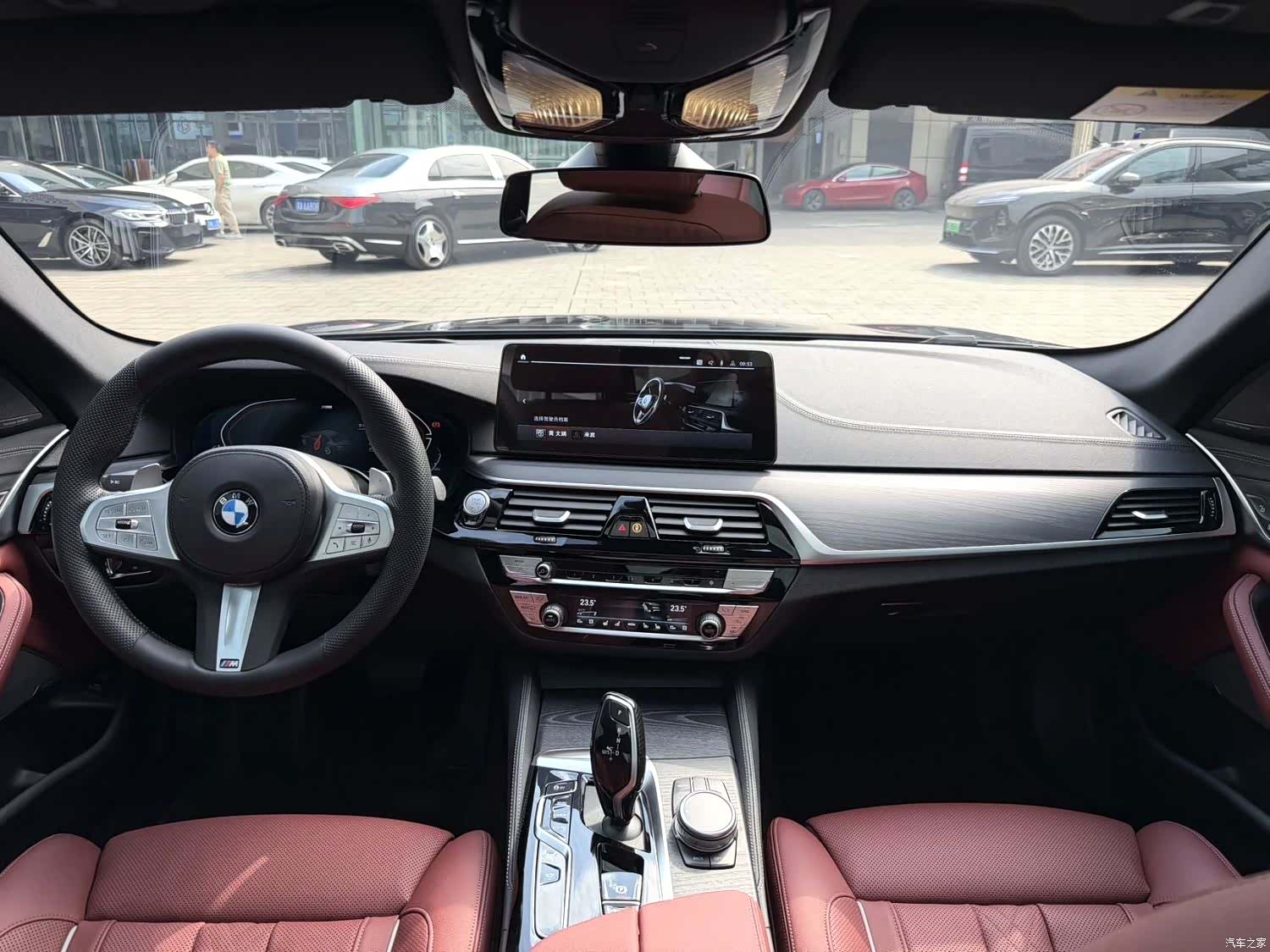 BMW 5 Series, 2023 все фото