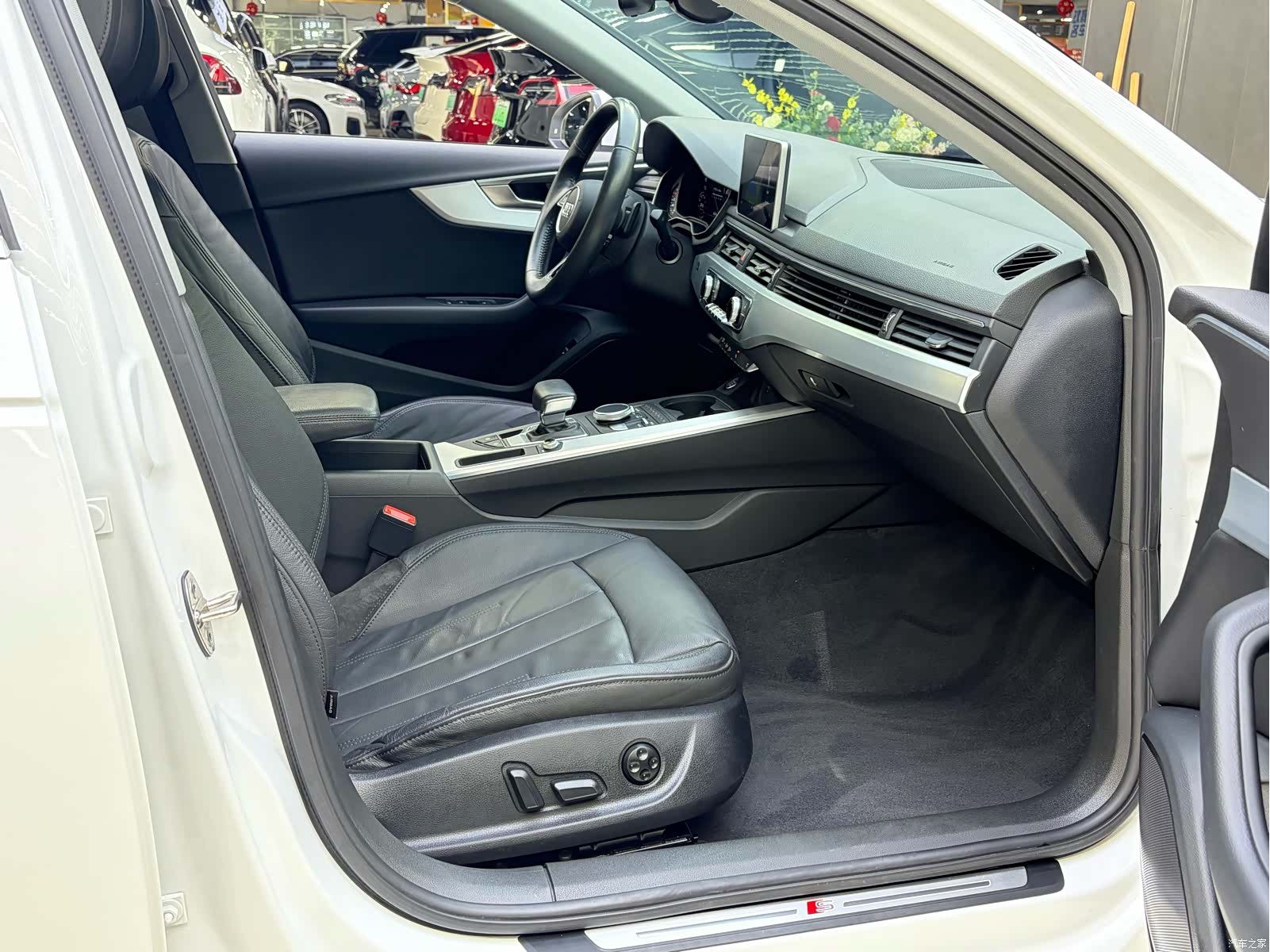 Audi A4L, 2018 10