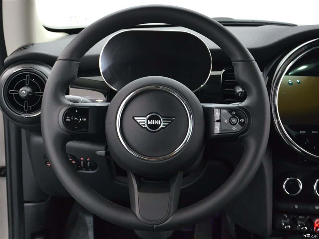 Mini Cooper, 2024 14