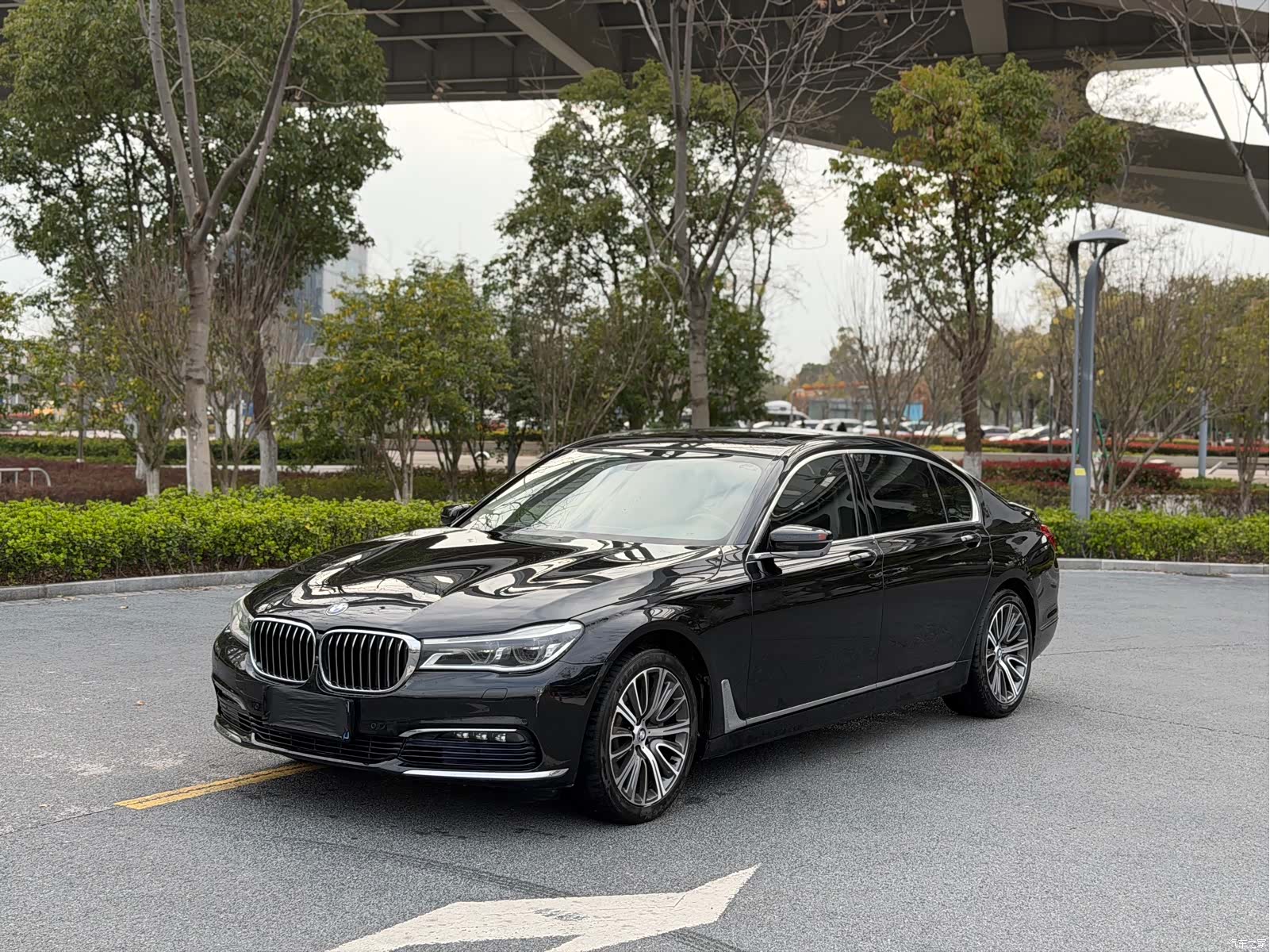BMW 7 Series, 2016 1
