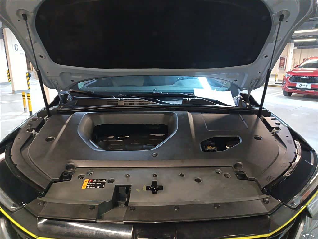 Roewe RX5, 2021 10