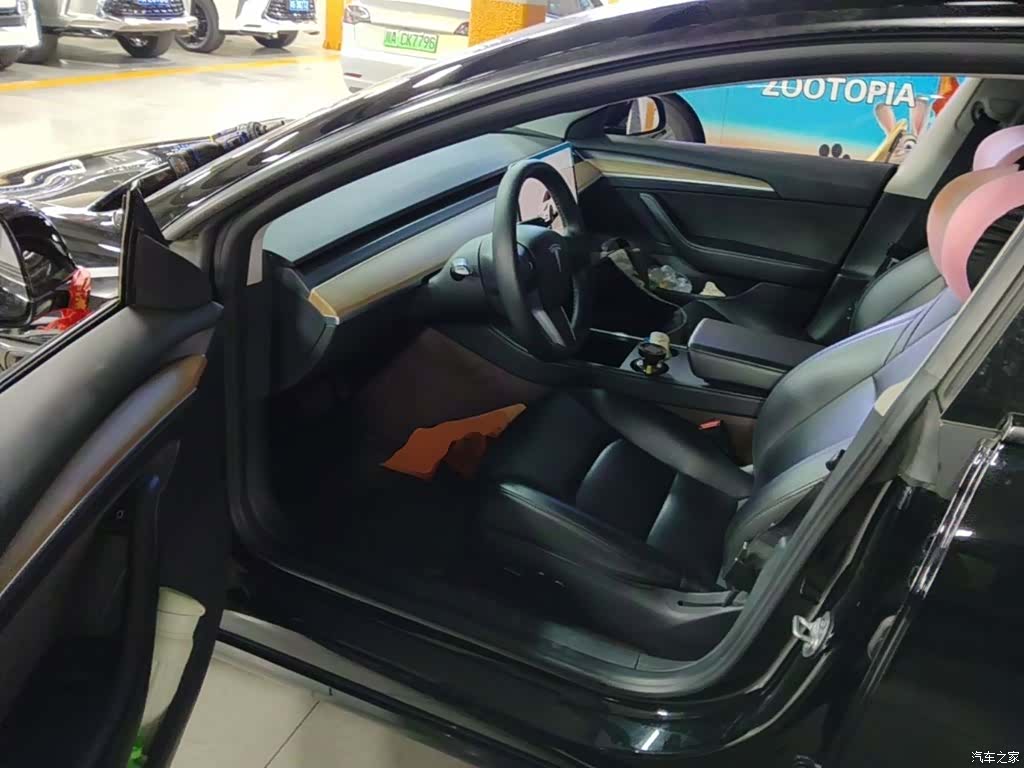 Tesla Model 3, 2023 16