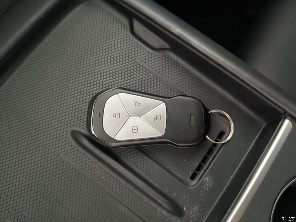 Xpeng G6, 2023 9